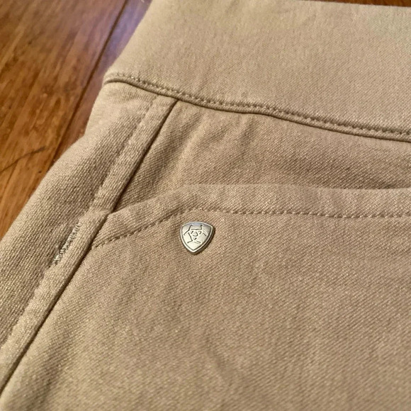 Ariat women’s riding pants - cotton blend - tan - size 32R - Picture 3 of 8